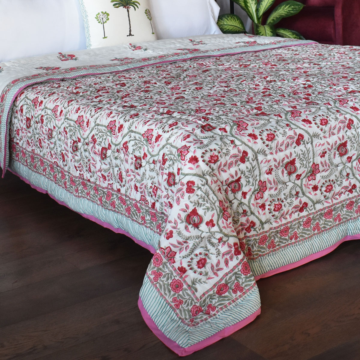 Hand Block Printed Cotton Queen Size Quilt Bale Pink Red 251212