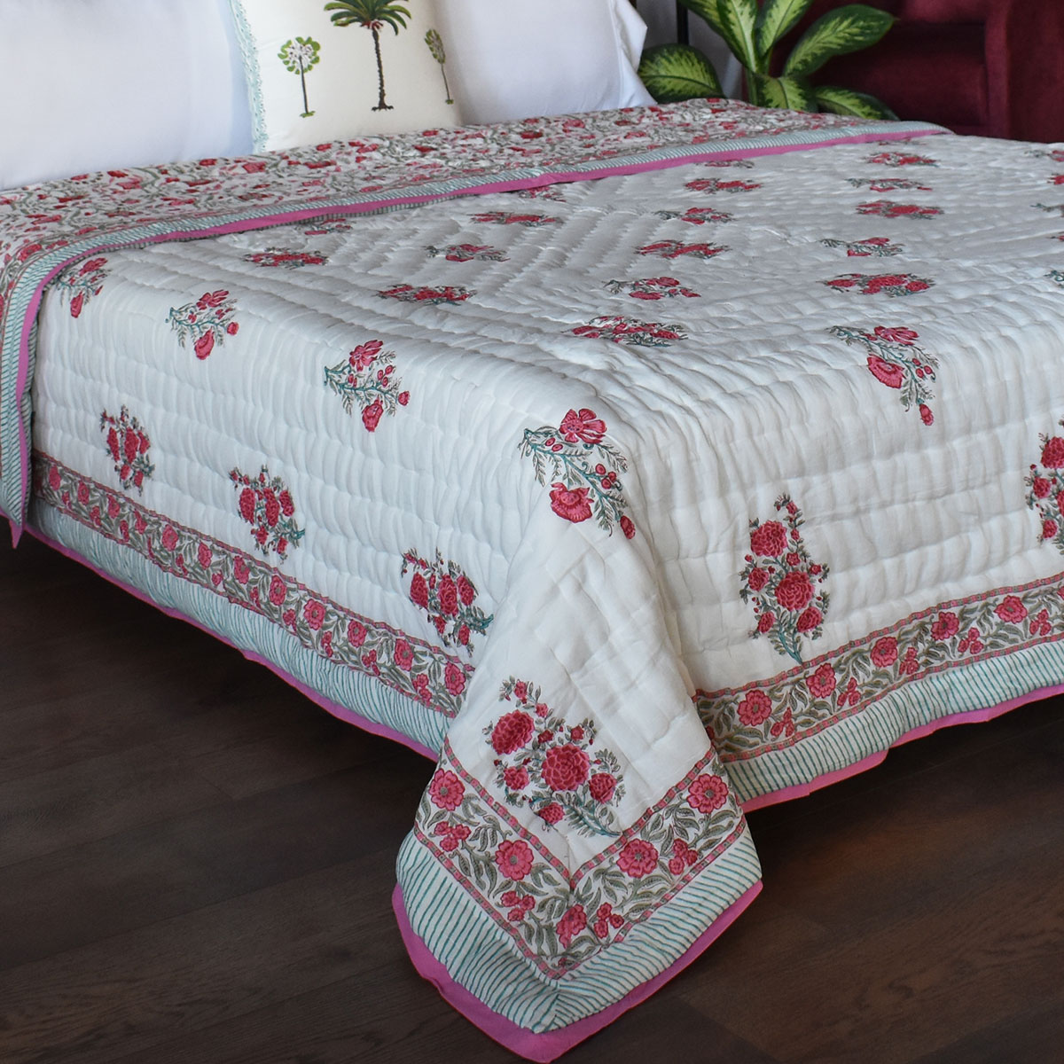 Hand Block Printed Cotton Queen Size Quilt Bale Pink Red 251212
