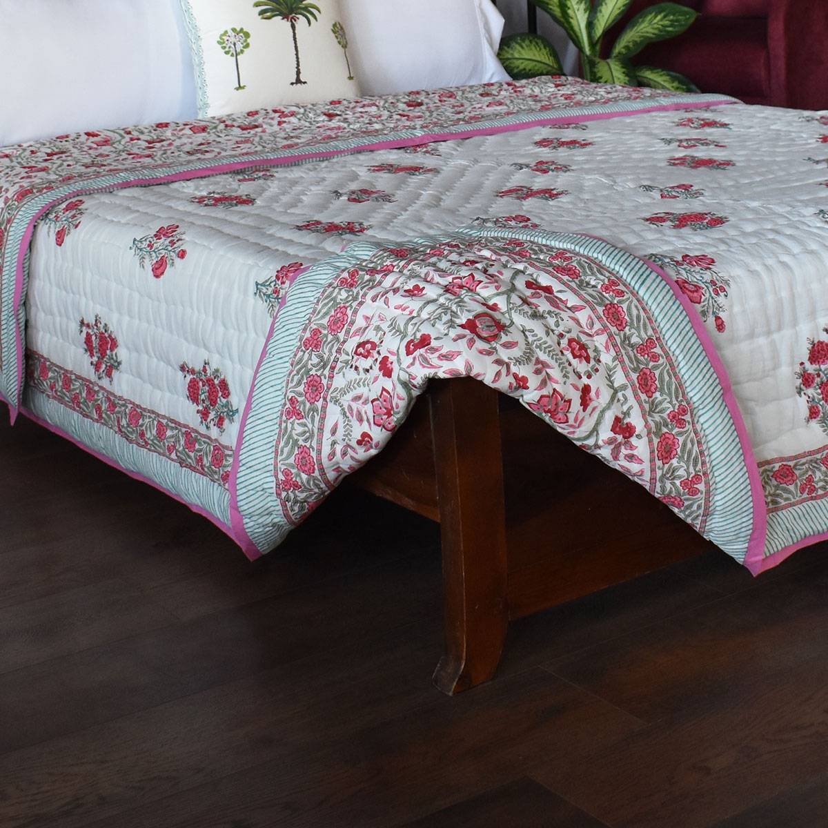 Hand Block Printed Cotton Queen Size Quilt Bale Pink Red 251212