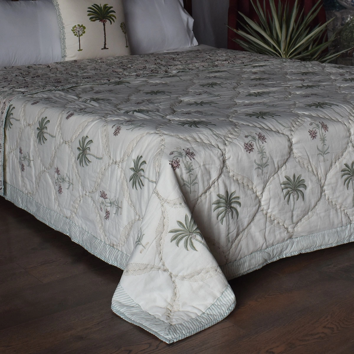 Hand Block Printed Cotton Queen Size Quilt  261201