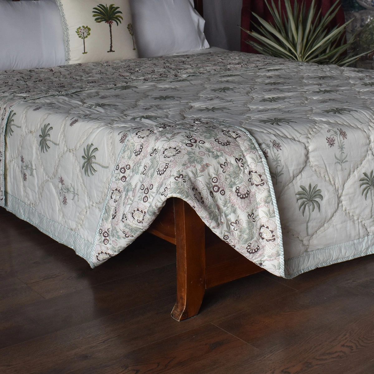 Hand Block Printed Cotton Queen Size Quilt  261201