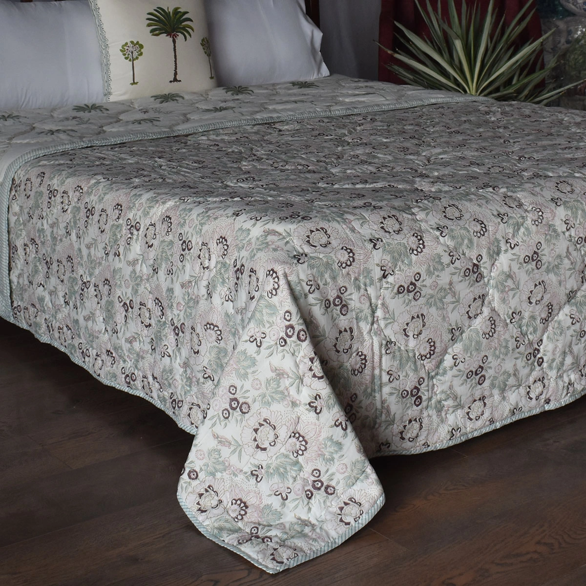 Hand Block Printed Cotton Queen Size Quilt  261201