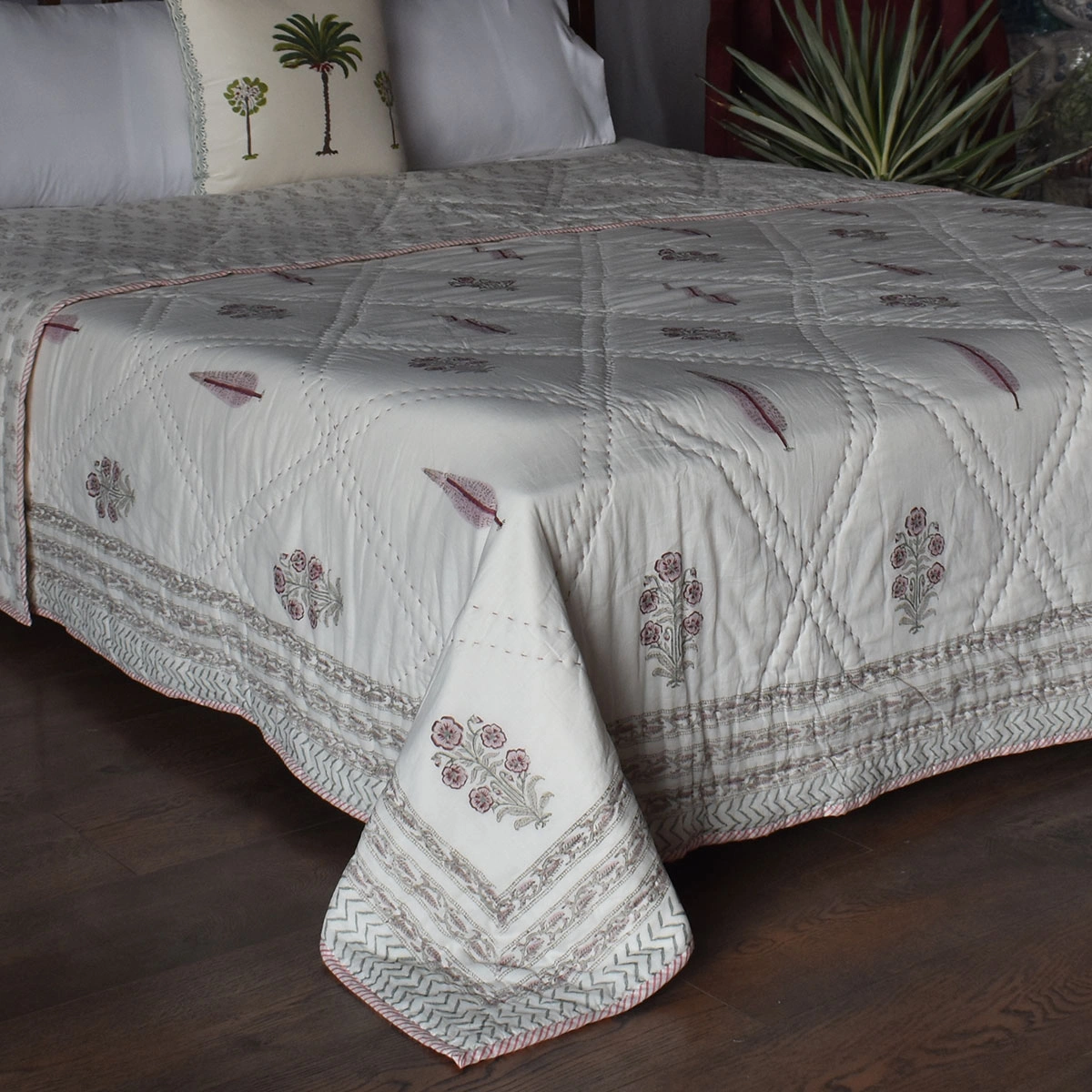 Hand Block Printed Cotton Queen Size Quilt  261203