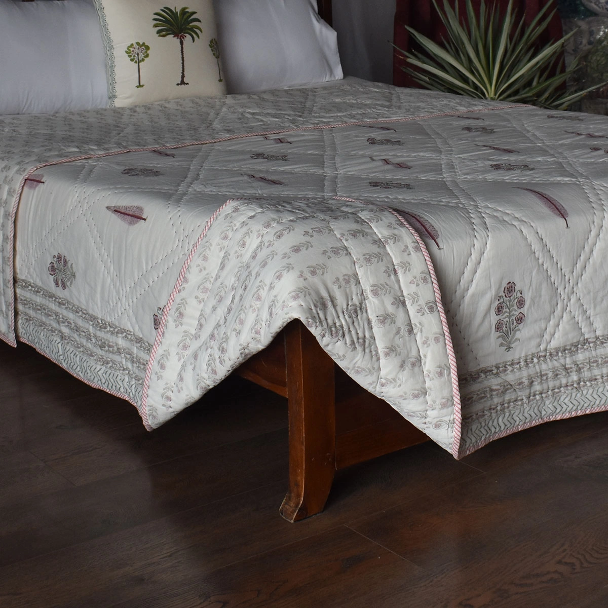 Hand Block Printed Cotton Queen Size Quilt  261203
