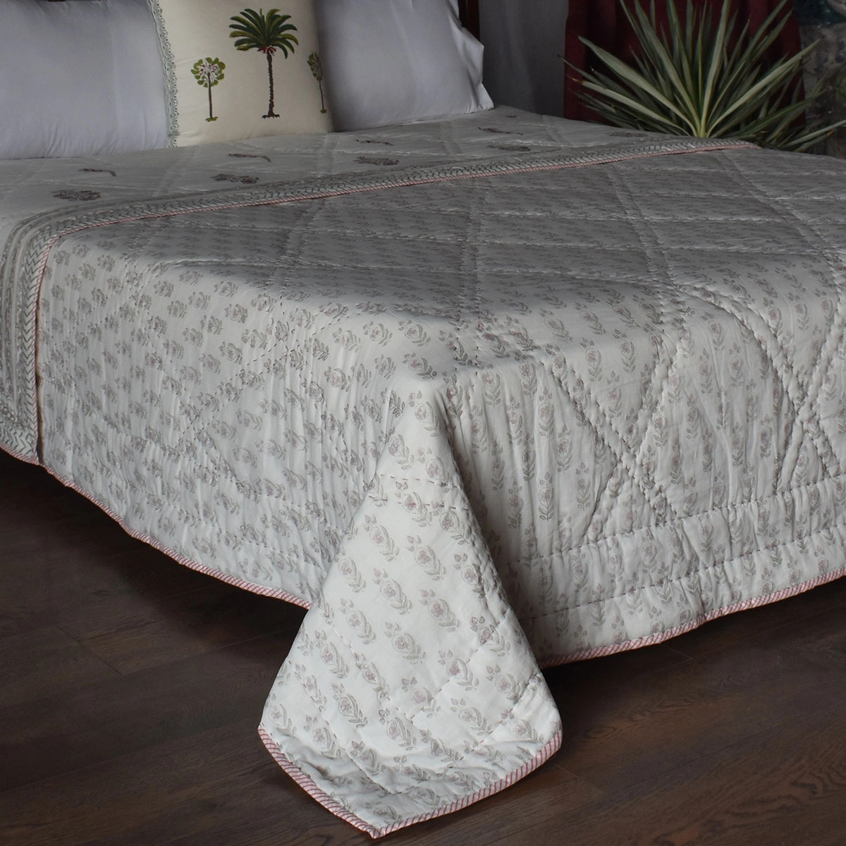 Hand Block Printed Cotton Queen Size Quilt  261203