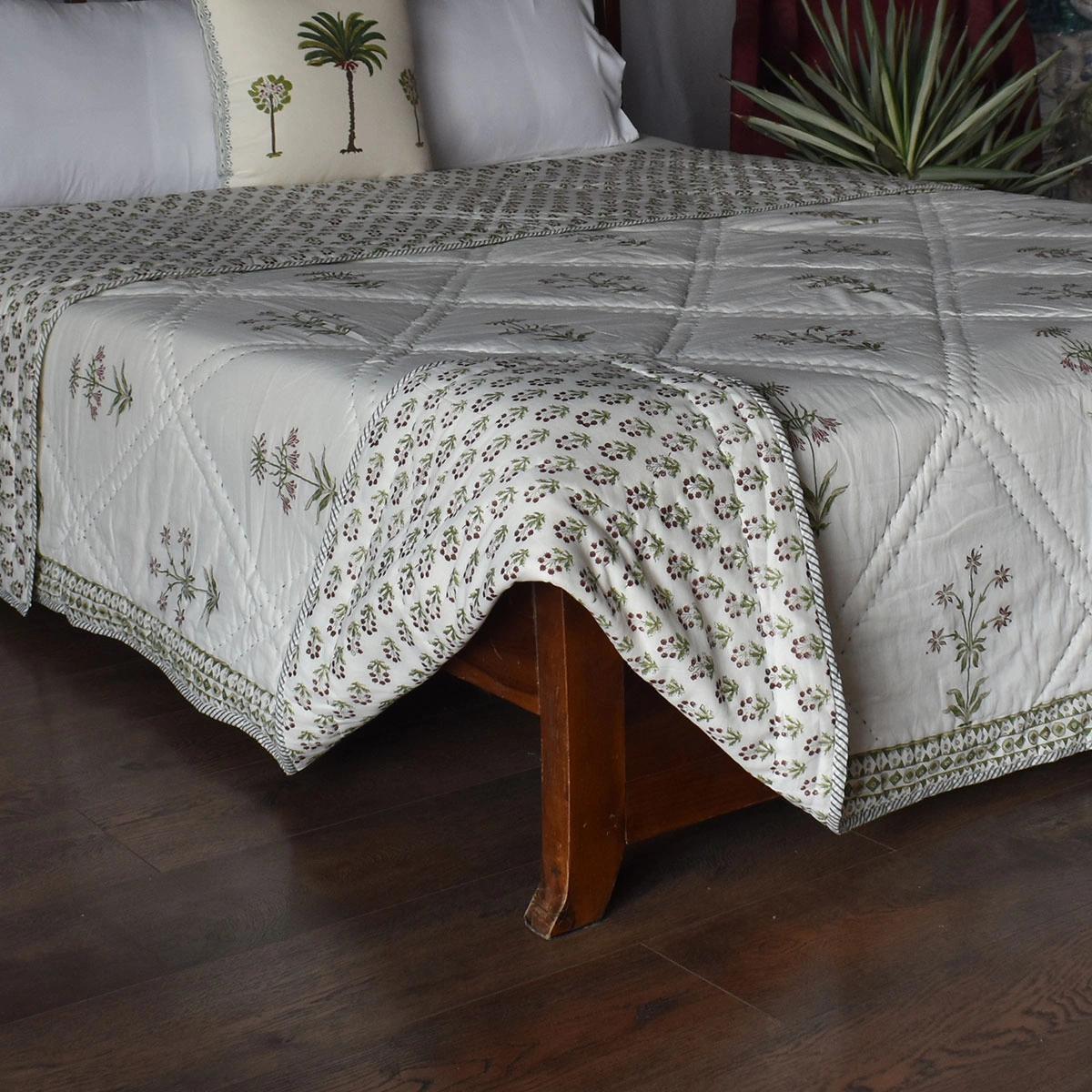 Hand Block Printed Cotton Queen Size Quilt  261205
