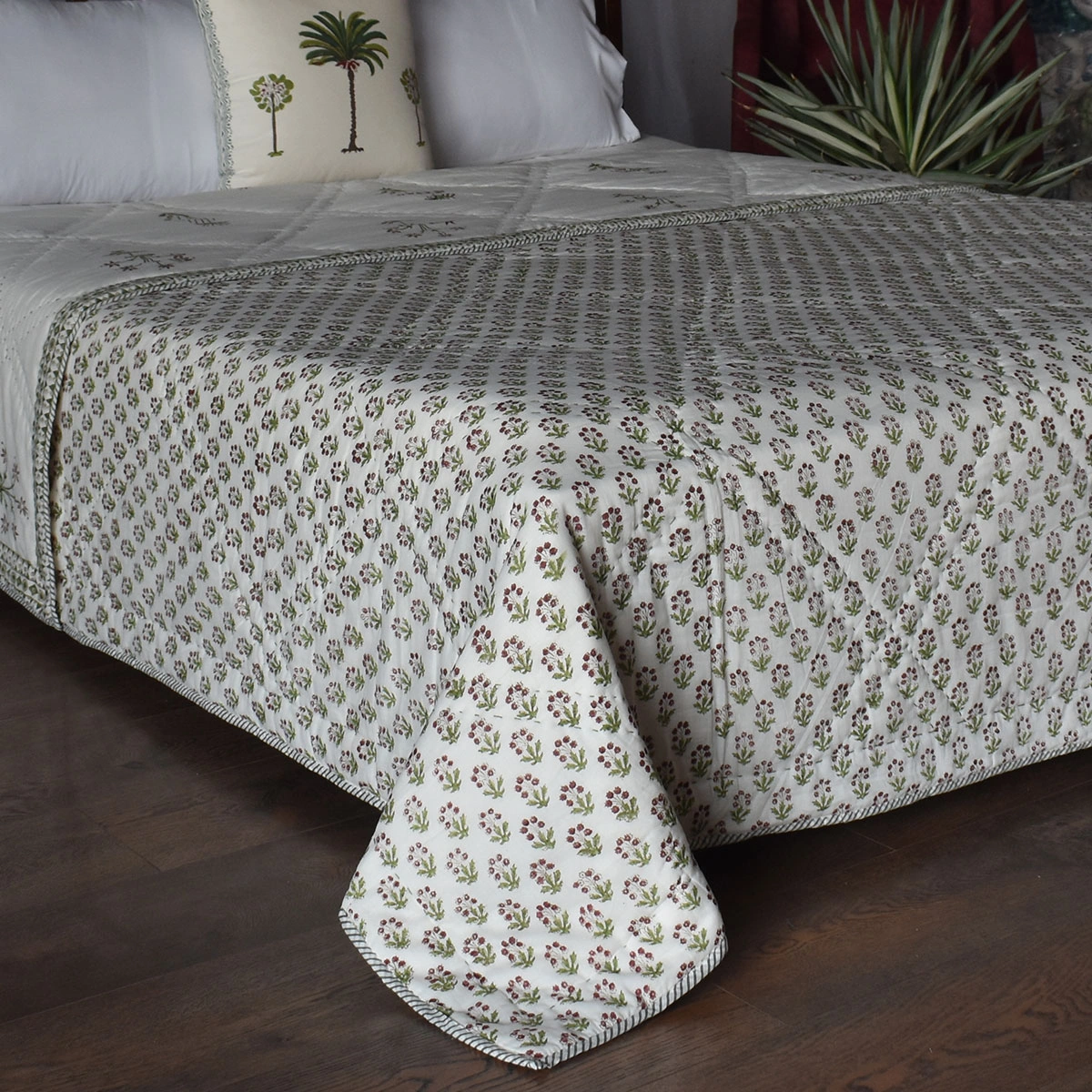 Hand Block Printed Cotton Queen Size Quilt  261205