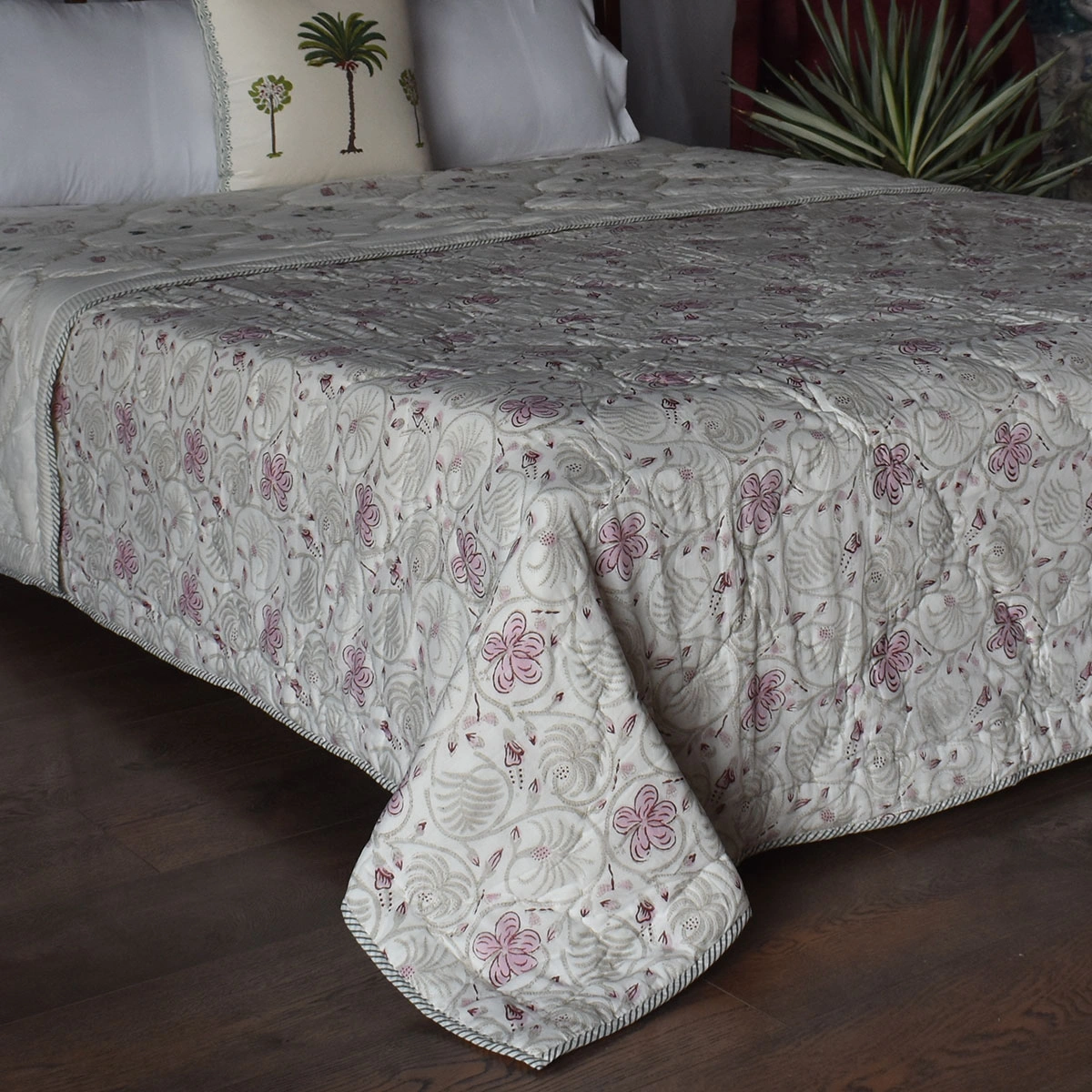 Hand Block Printed Cotton Queen Size Quilt  261206