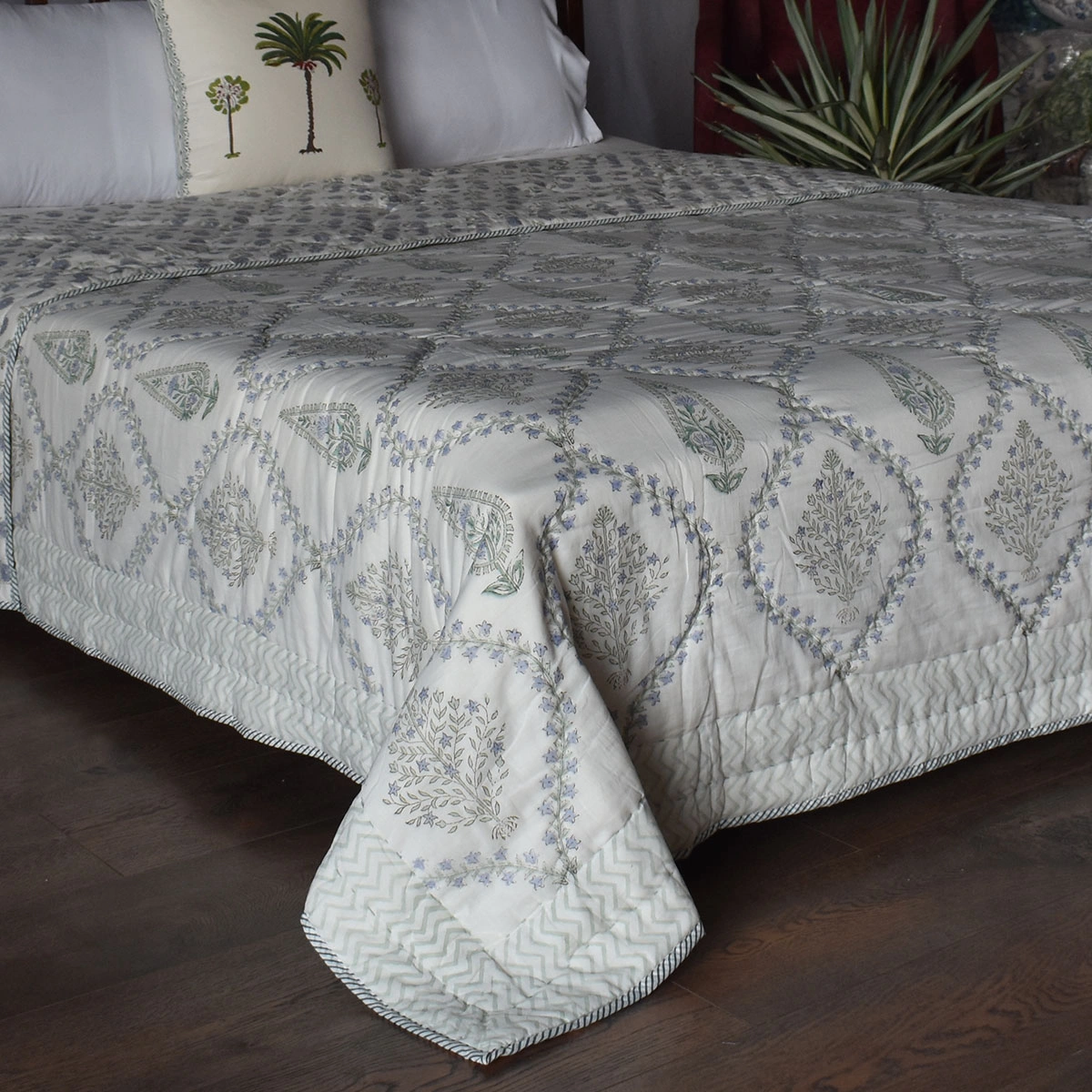 Hand Block Printed Cotton Queen Size Quilt 261208