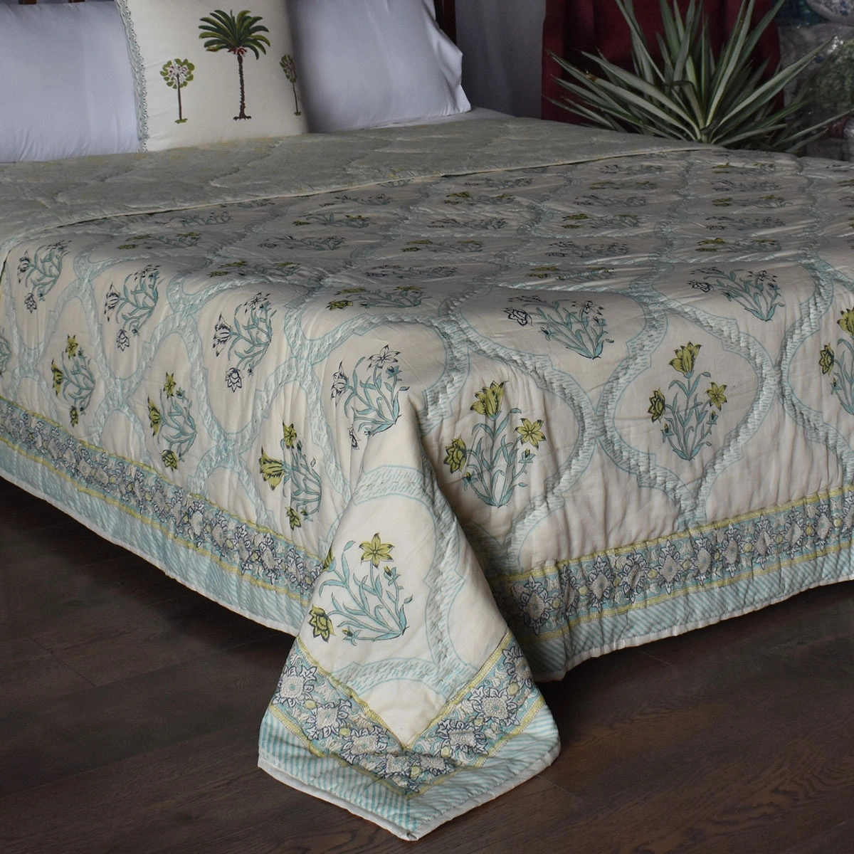 Hand Block Printed Cotton Queen Size Quilt  261211
