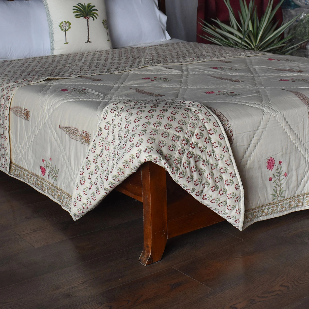 Hand Block Printed Cotton Queen Size Quilt 261213