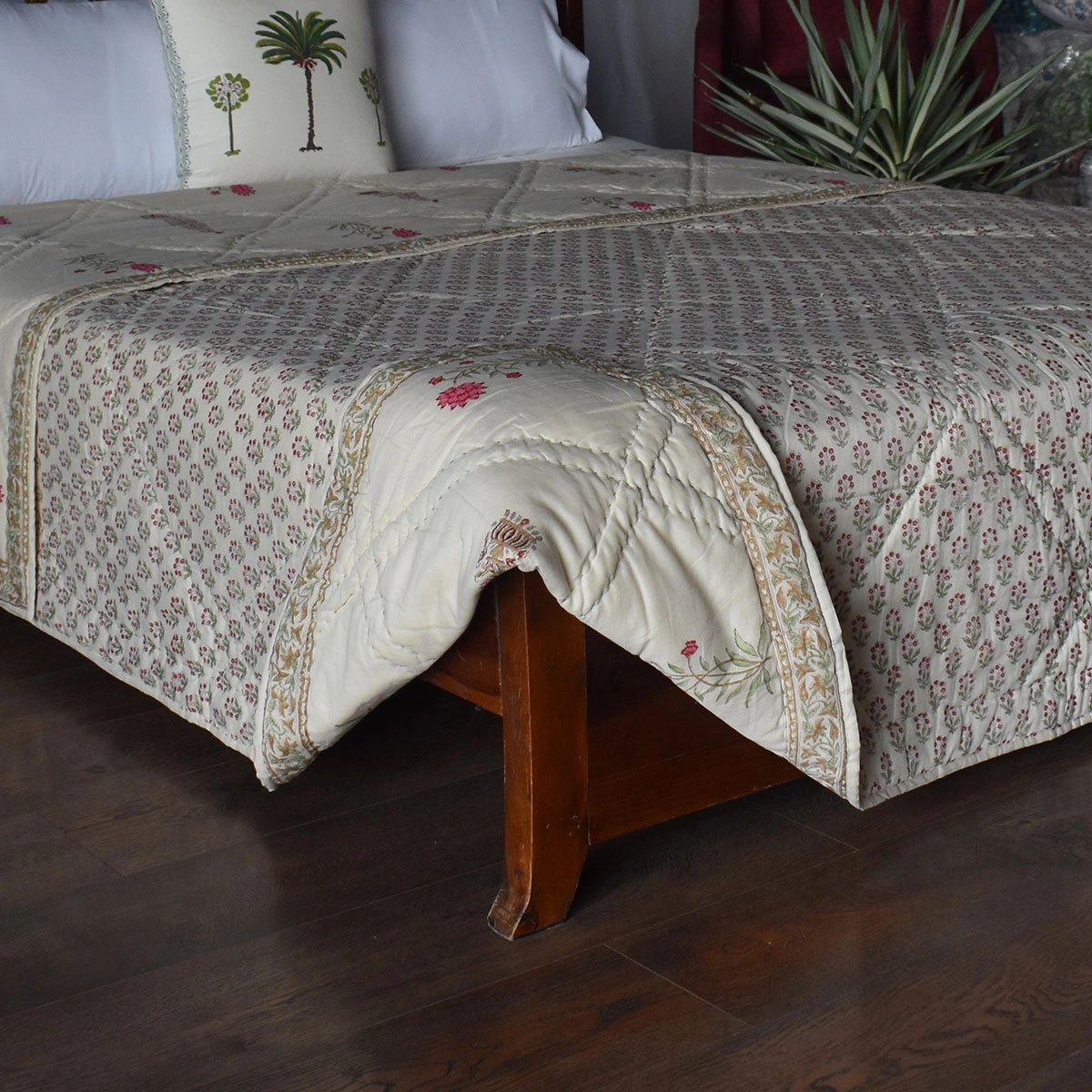 Hand Block Printed Cotton Queen Size Quilt 261213