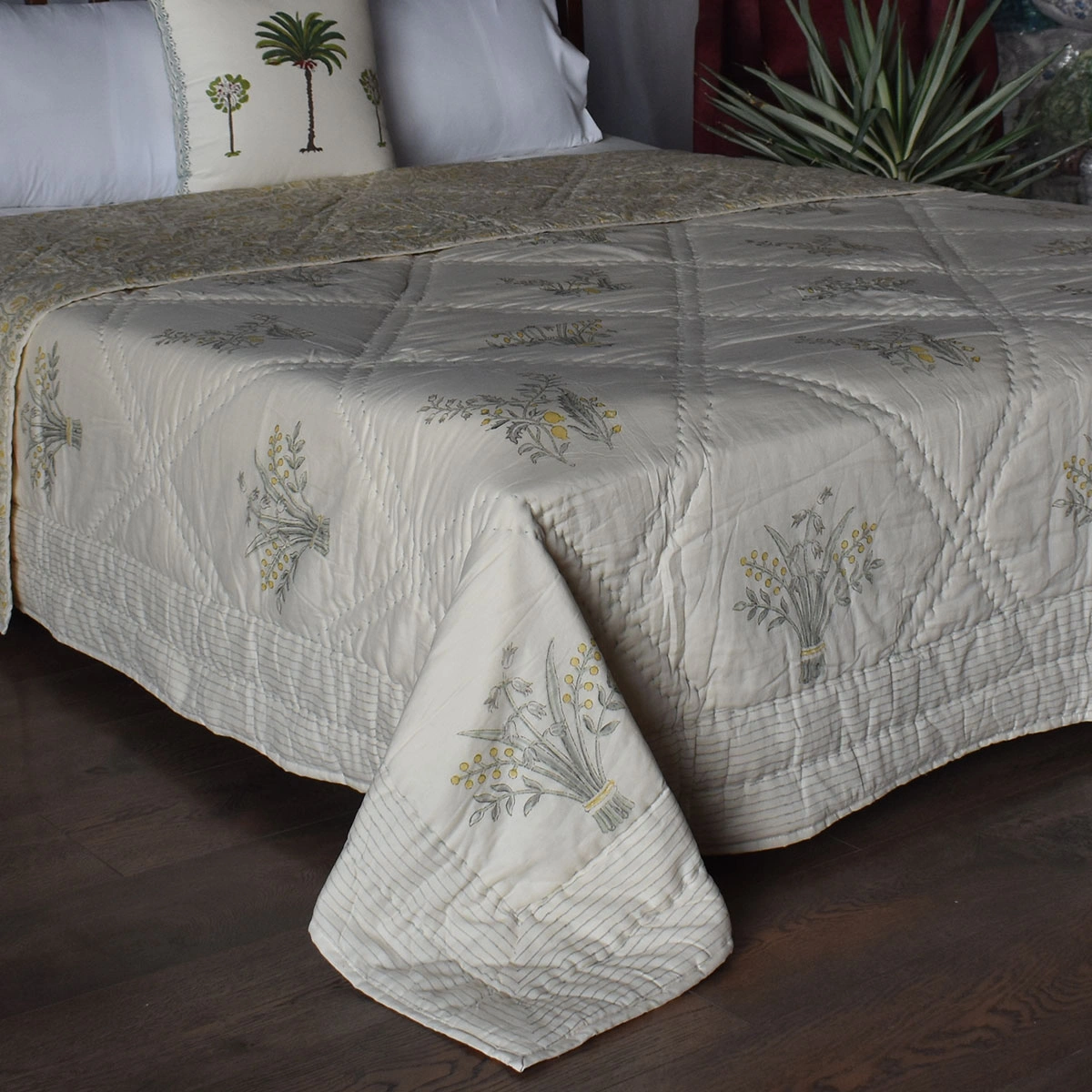 Hand Block Printed Cotton Queen Size Quilt  261214