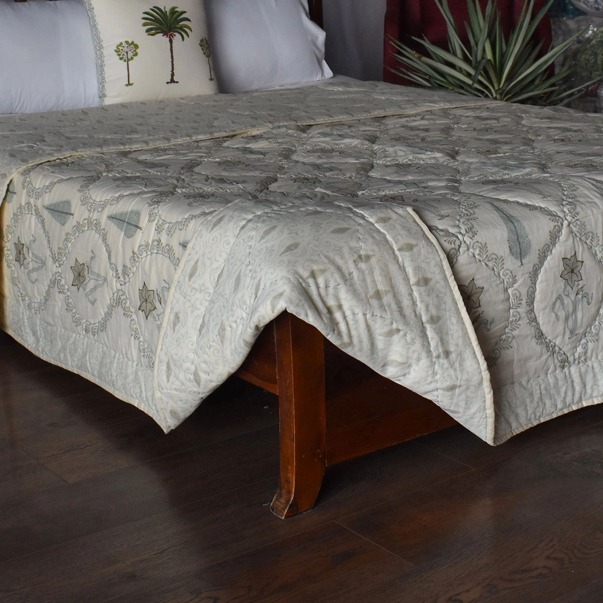 Hand Block Printed Cotton Queen Size Quilt 261215