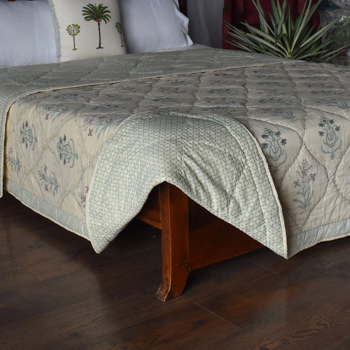 Hand Block Printed Cotton Queen Size Quilt 261216