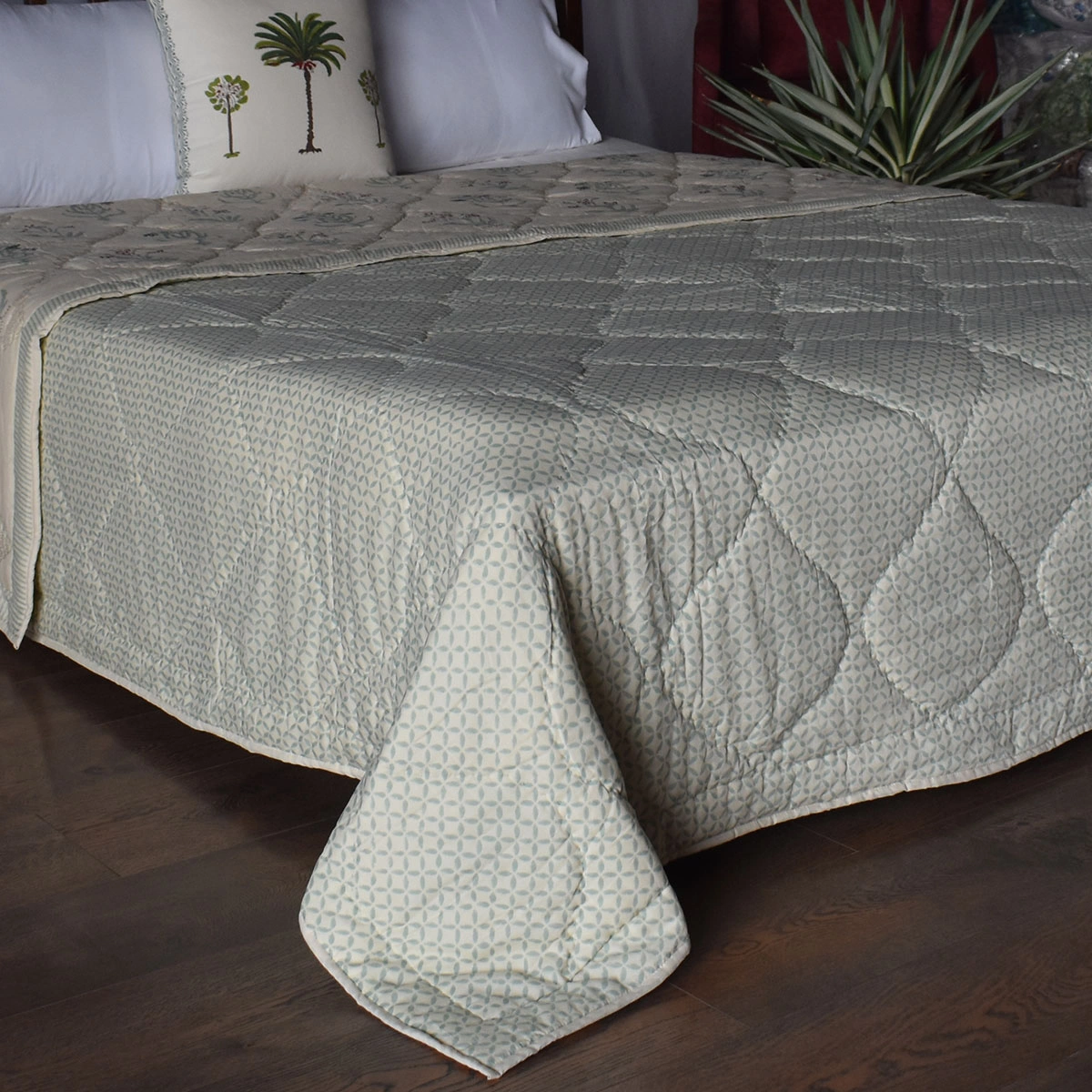 Hand Block Printed Cotton Queen Size Quilt 261216