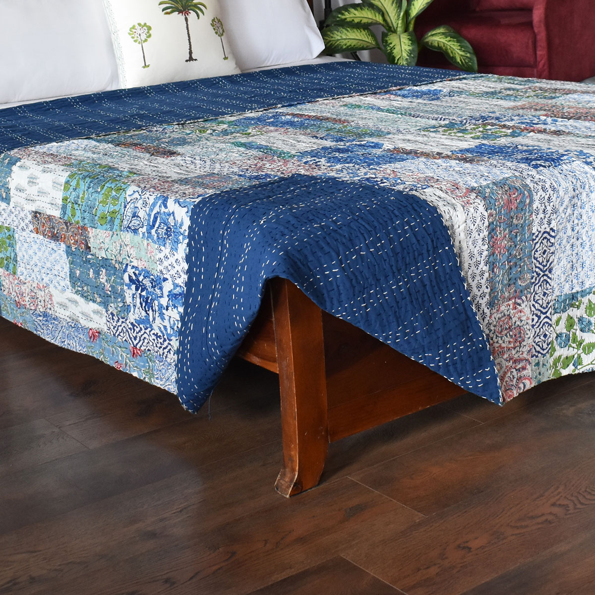 Hand Quilted Kantha Patchwork Quilt Artisan-Made Elegance by Roopantaran 262017