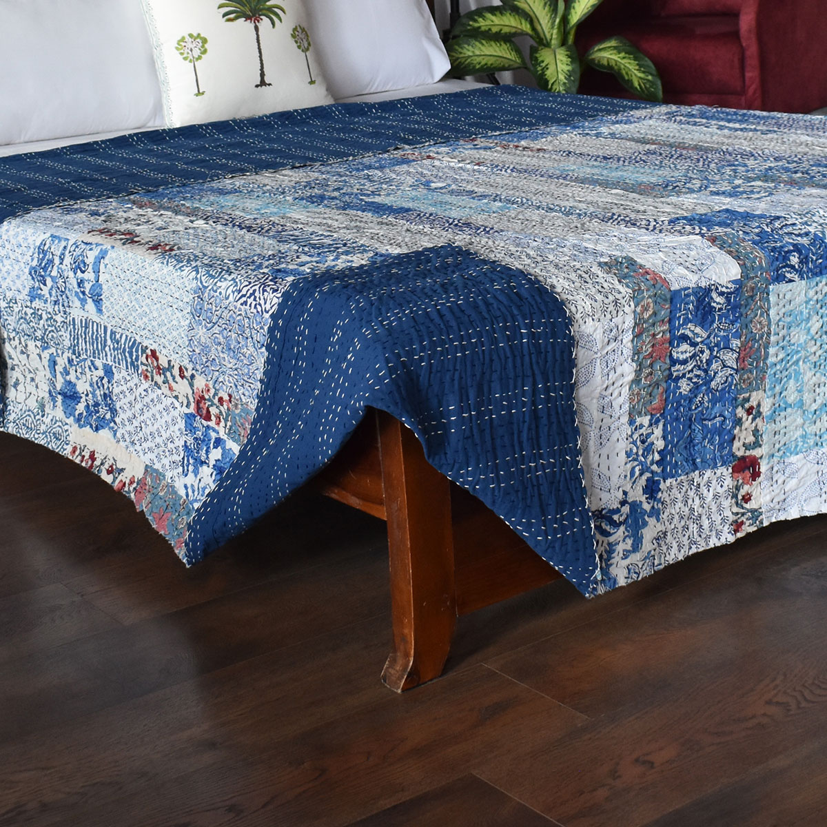 Hand Quilted Kantha Patchwork Quilt Artisan-Made Elegance by Roopantaran 262018