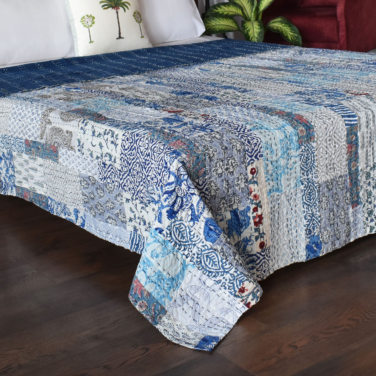 Hand Quilted Kantha Patchwork Quilt  Artisan-Made Elegance by Roopantaran  262021