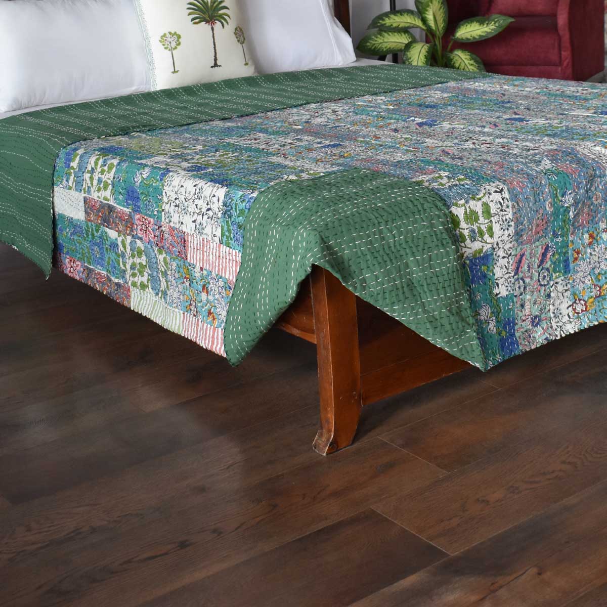 Hand Quilted Kantha Patchwork Quilt  Artisan-Made Elegance by Roopantaran  262029