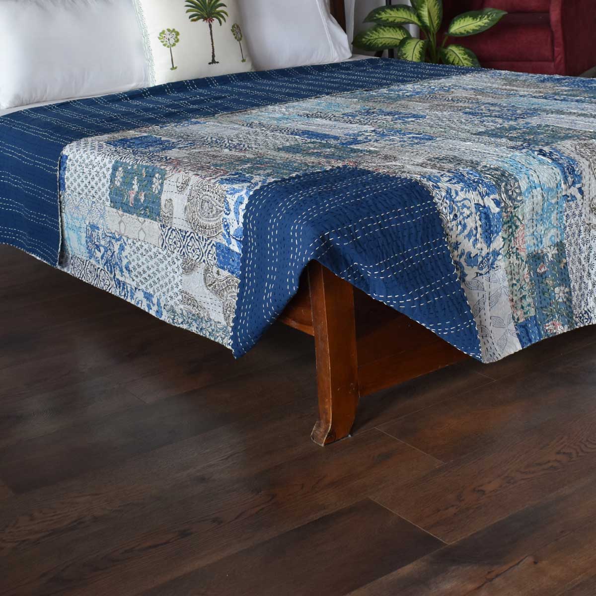 Hand Quilted Kantha Patchwork Quilt Artisan-Made Elegance by Roopantaran 262033