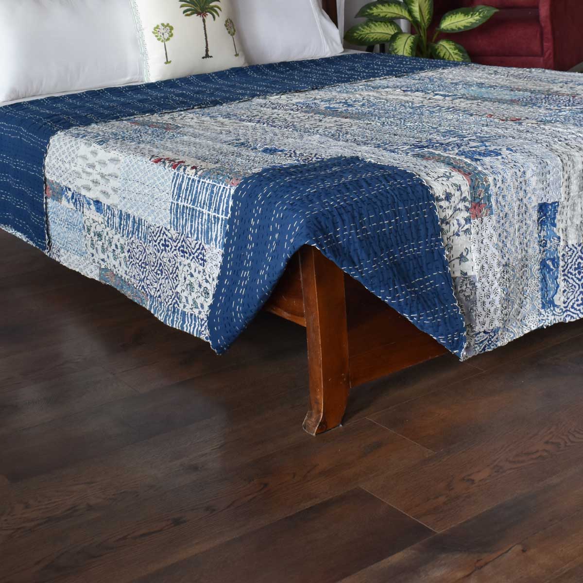 Hand Quilted Kantha Patchwork Quilt Artisan-Made Elegance by Roopantaran 262034