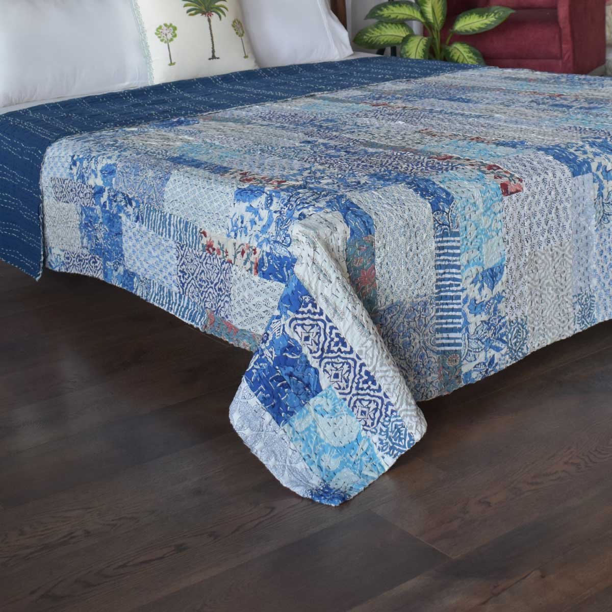 Hand Quilted Kantha Patchwork Quilt Artisan-Made Elegance by Roopantaran 262039