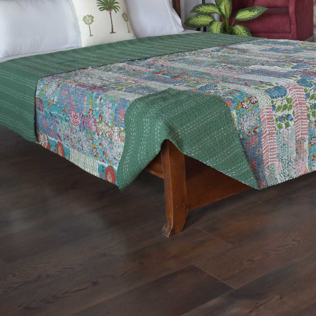 Hand Quilted Kantha Patchwork Quilt Artisan-Made Elegance by Roopantaran 262040