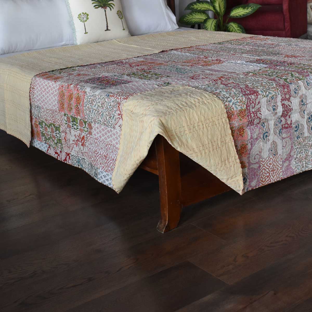 Hand Quilted Kantha Patchwork Quilt Artisan-Made Elegance by Roopantaran 262043