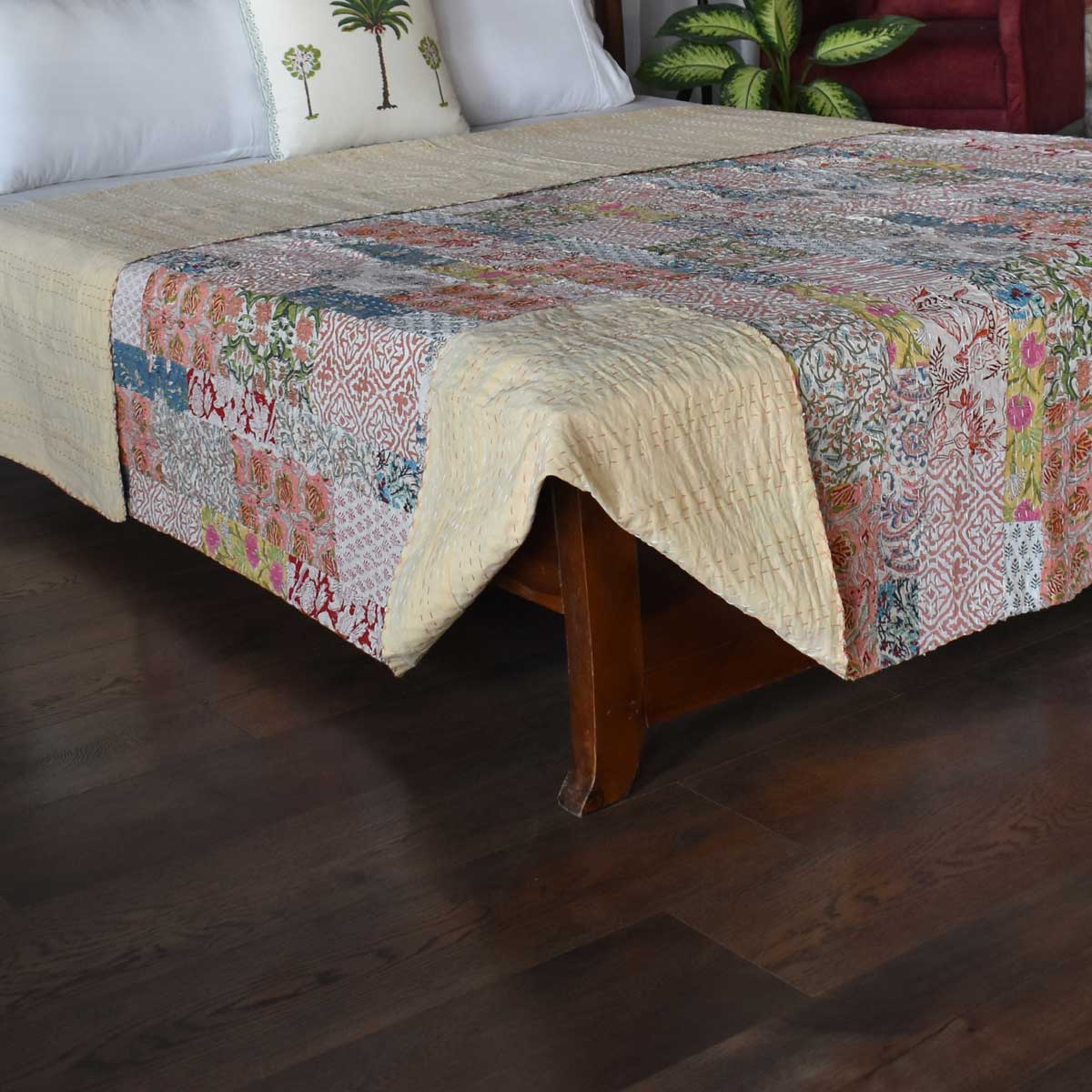 Hand Quilted Kantha Patchwork Quilt Artisan-Made Elegance by Roopantaran 262046