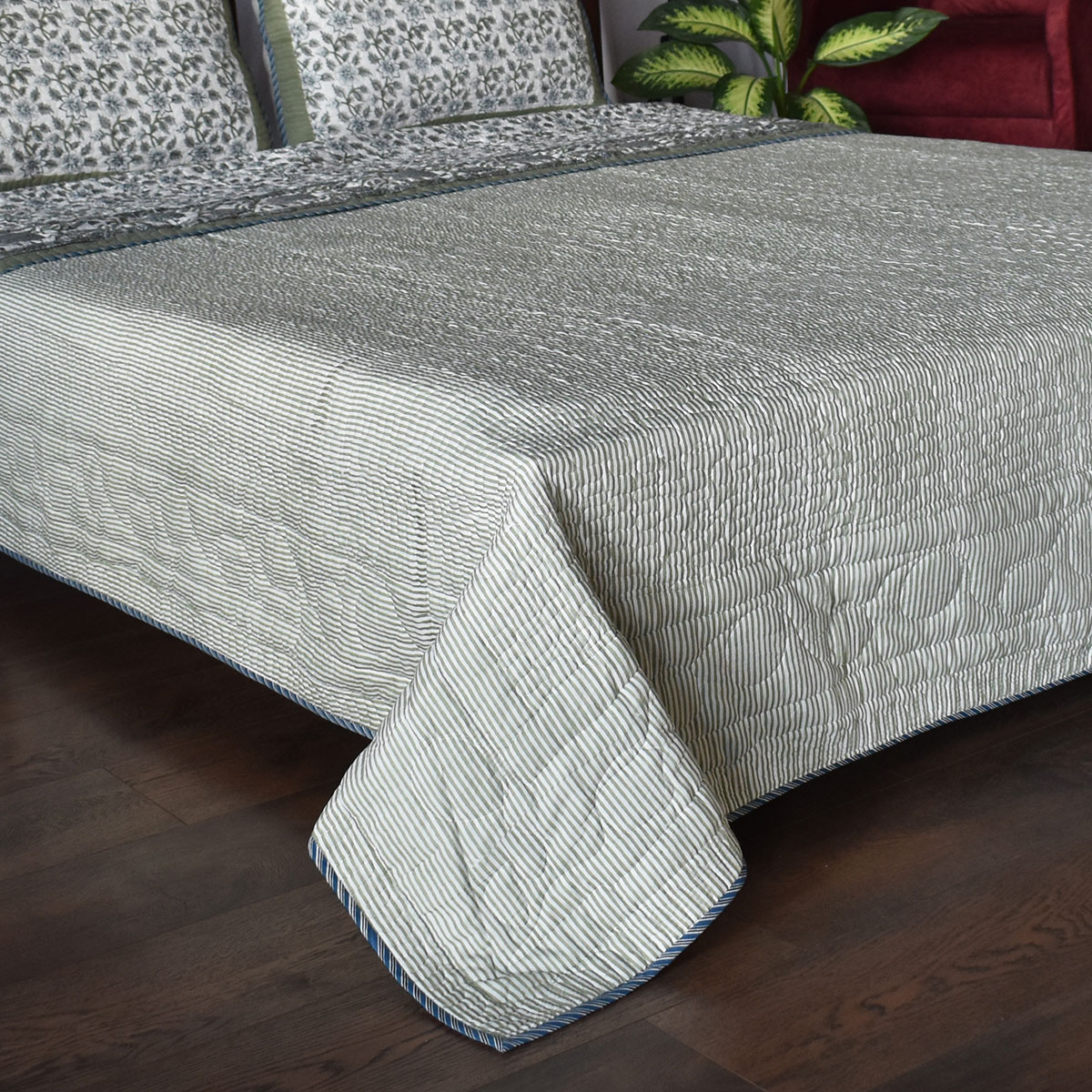 Quilted Bedspread King Size  263018