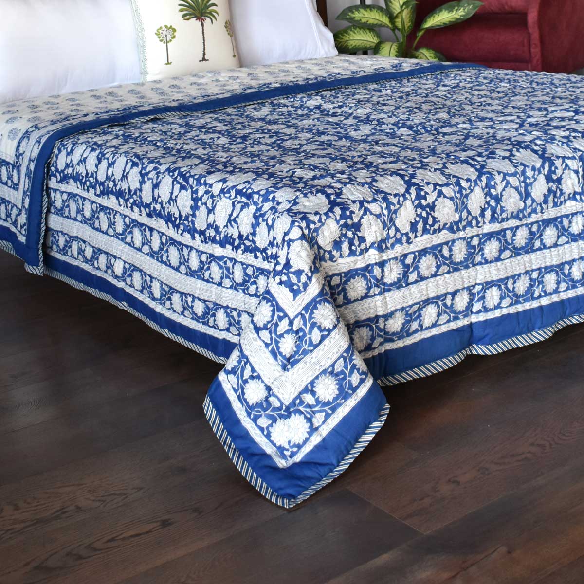 Hand Block Printed Cotton Queen Size Quilt 302015