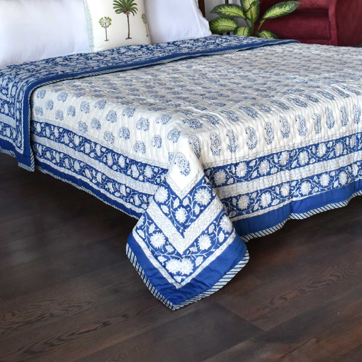 Hand Block Printed Cotton Queen Size Quilt 302015