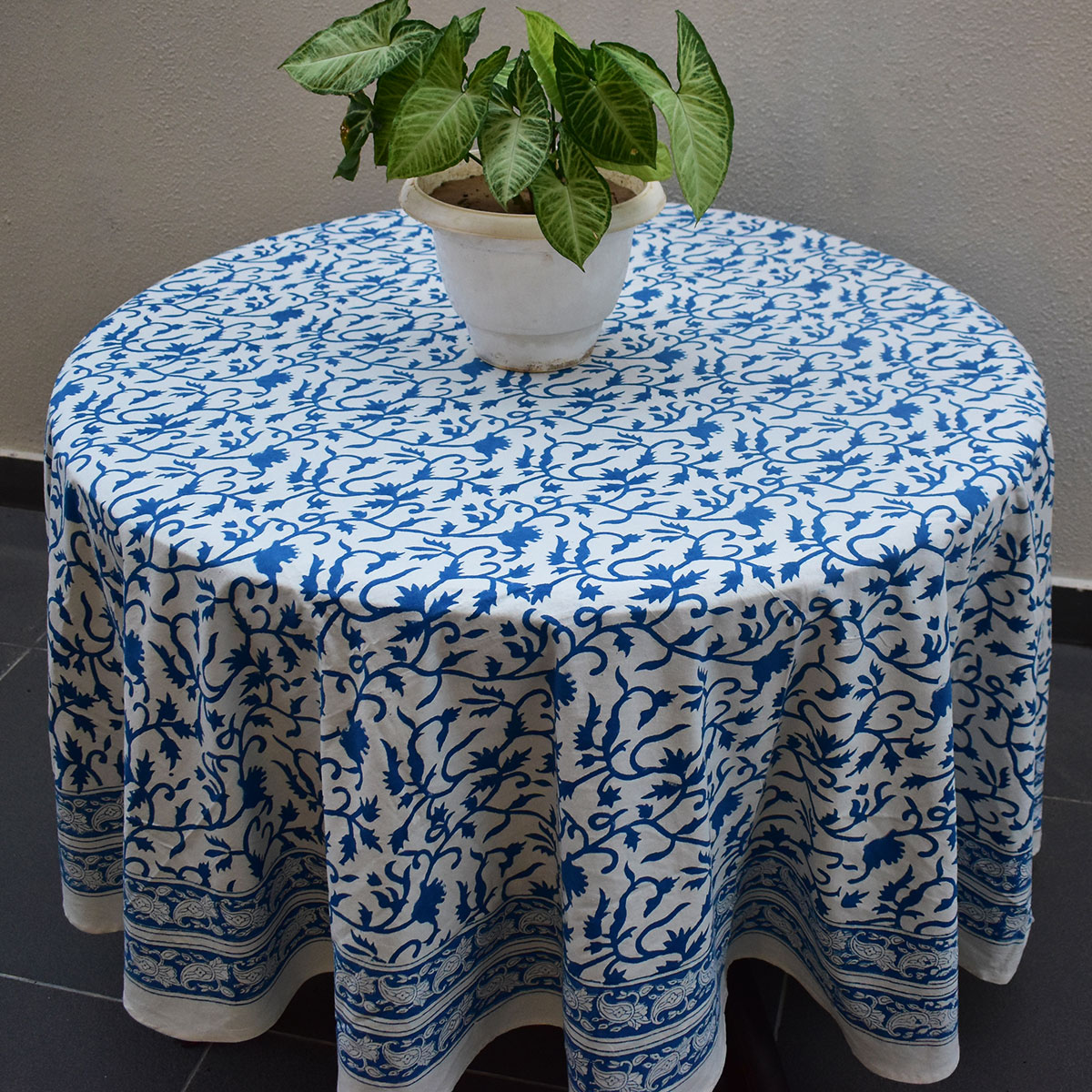 Round 220 cms Cotton French Design Table Cover Indigo Royale 202409