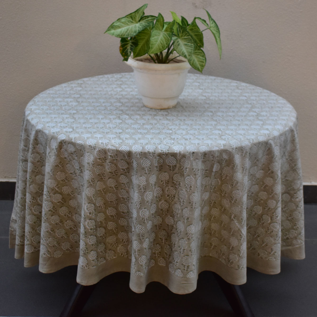 Round 220 cms Cotton French Design Table Cover Sandstone Grove 202410