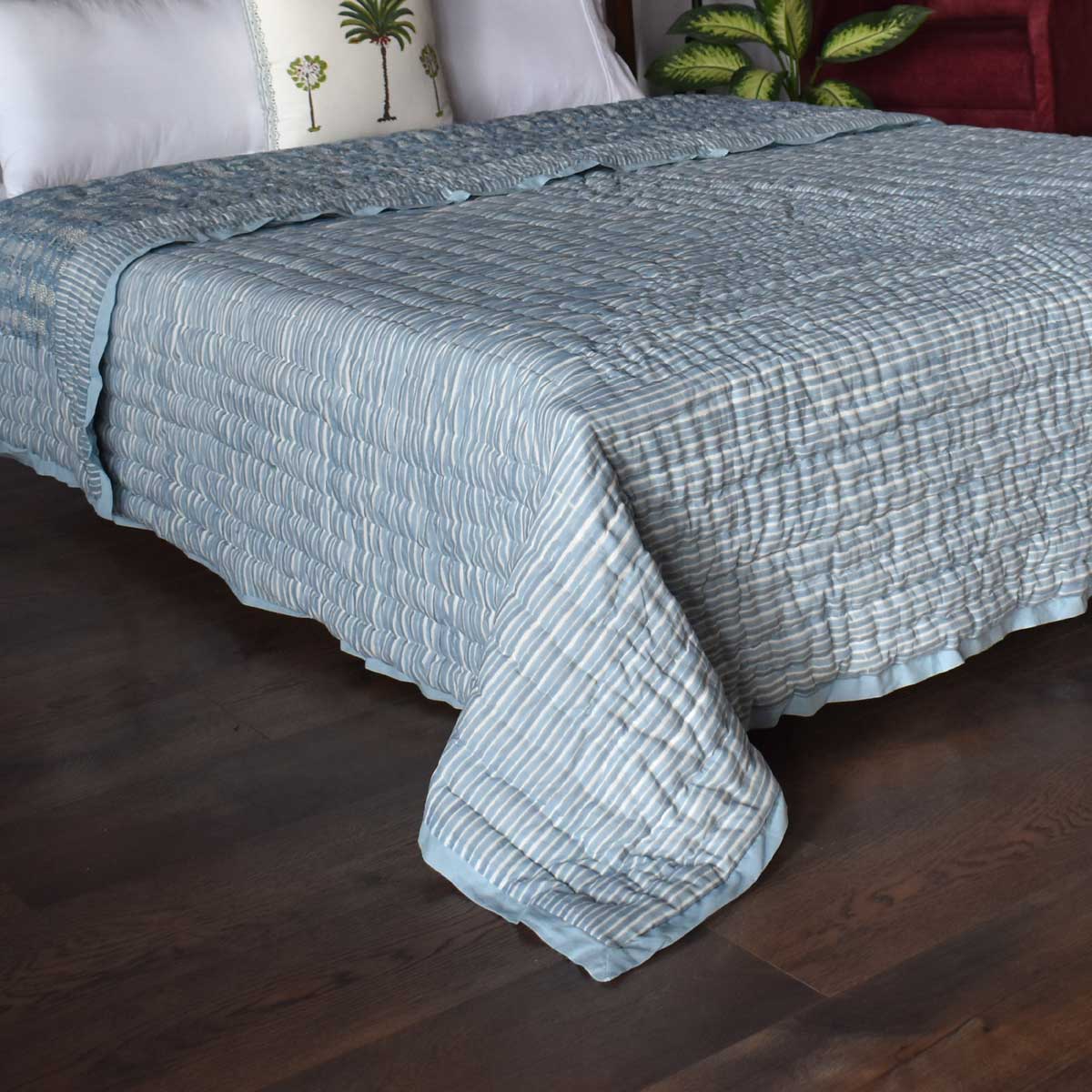 Hand Block Printed Cotton Queen Size Quilt  Artichoke Pearl Blue 251210