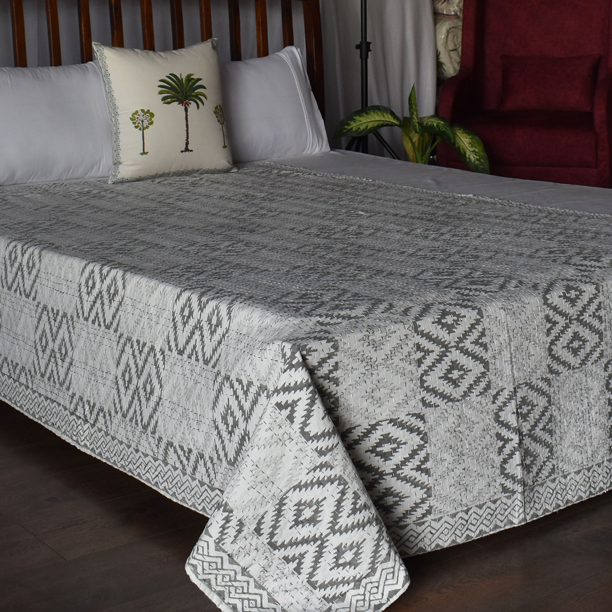 Hand Block Printed Cotton Twin Size Kantha Aztec Grey 200961