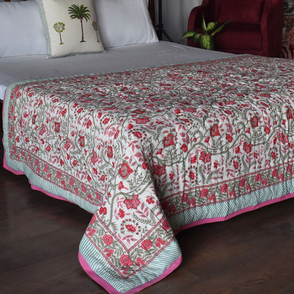 Hand Block Printed Cotton Twin Size Quilt Bale Pink Red 251212