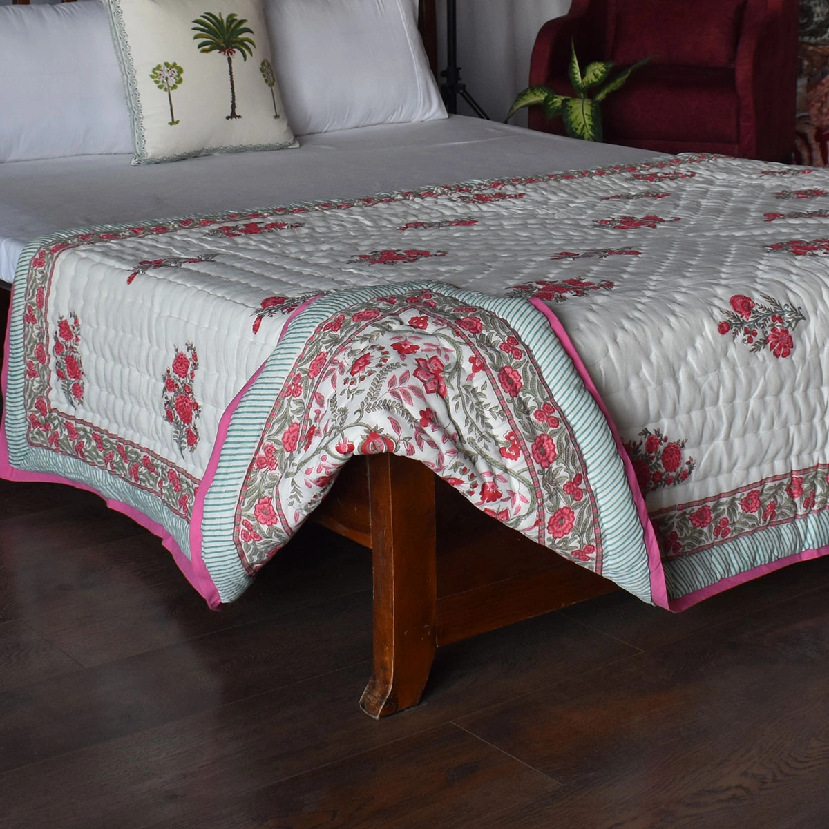 Hand Block Printed Cotton Twin Size Quilt Bale Pink Red 251212