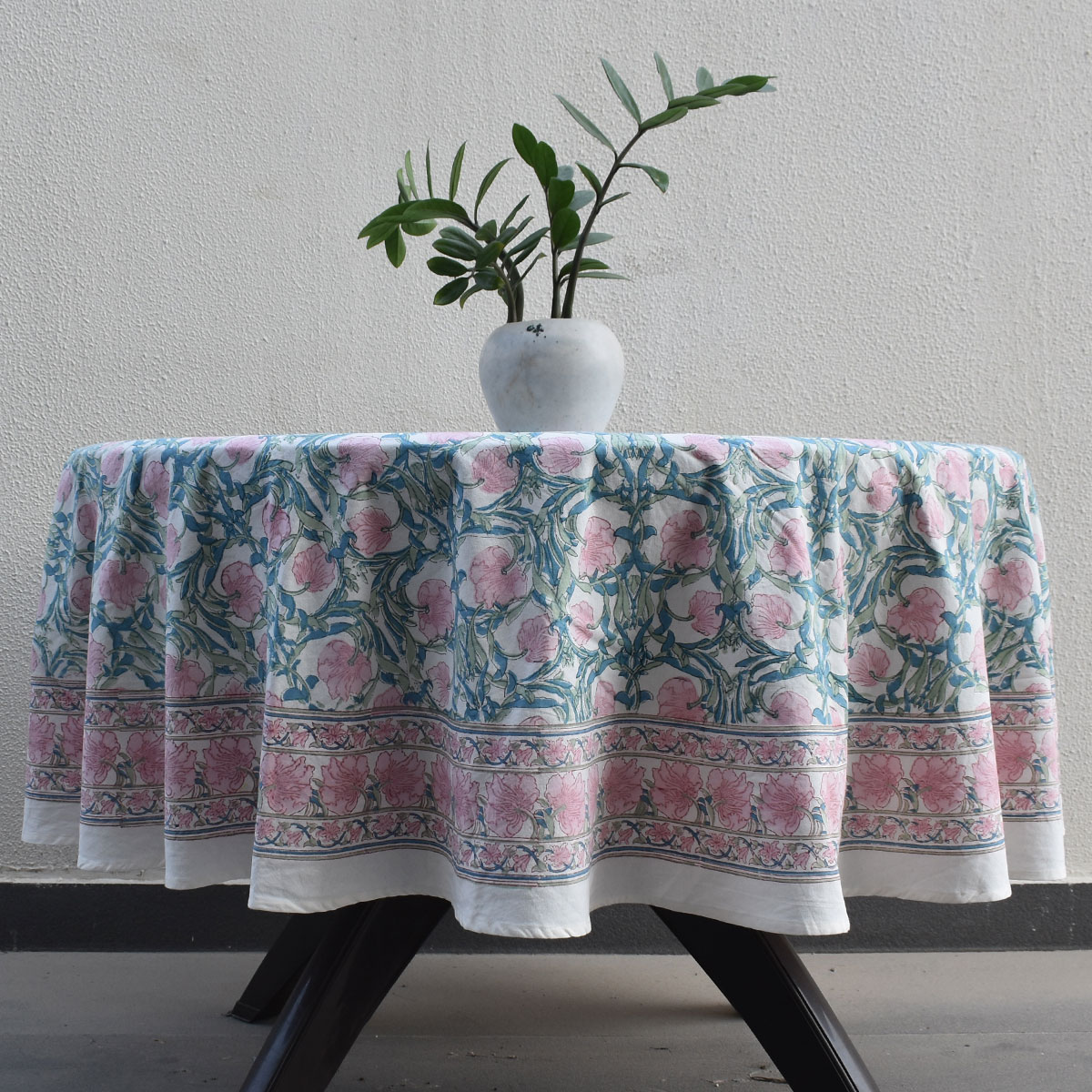 Round 180 cms Cotton French Design Table Cover  Bauhaus Pink Flower 601774
