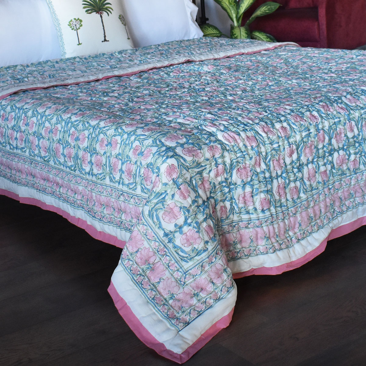 Hand Block Printed Cotton Queen Size Quilt  Bauhaus Pink Flower 601774