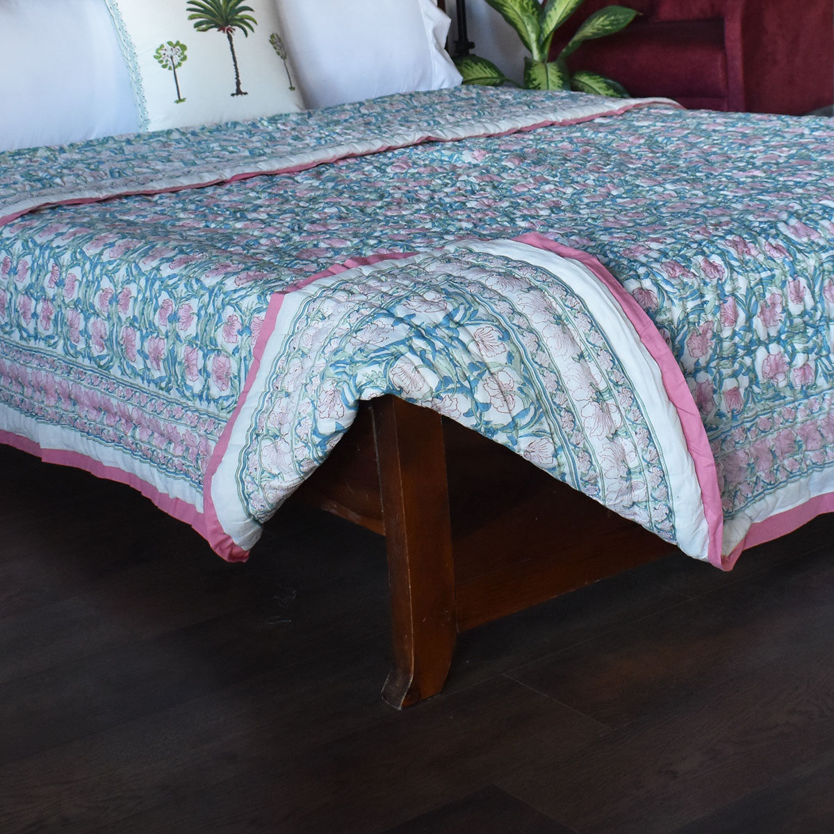 Hand Block Printed Cotton Queen Size Quilt Bauhaus Pink Flower 601774