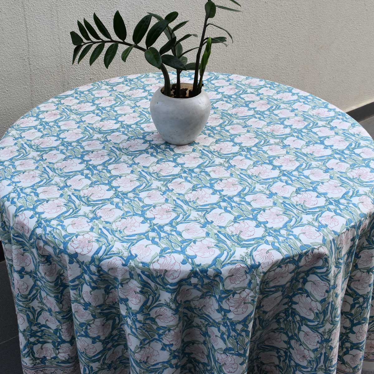 Round 220 cms Cotton French Design Table Cover Bauhaus-Pink-Open-601781