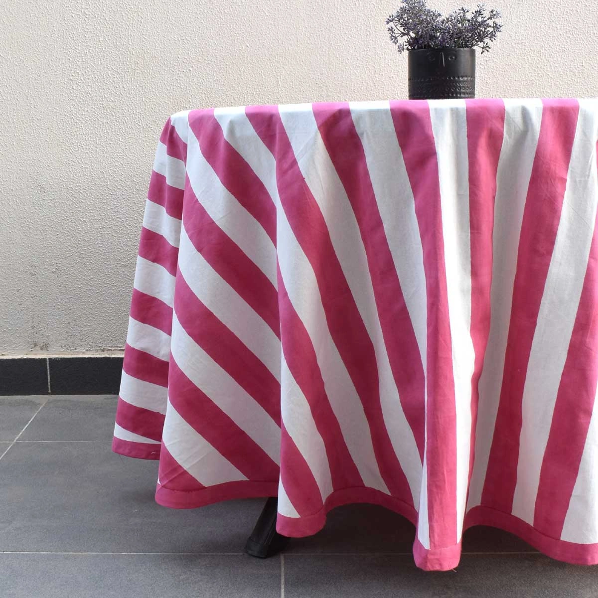 Round 220 cms Cotton French Design Table Cover Big Stripe Pink 271032