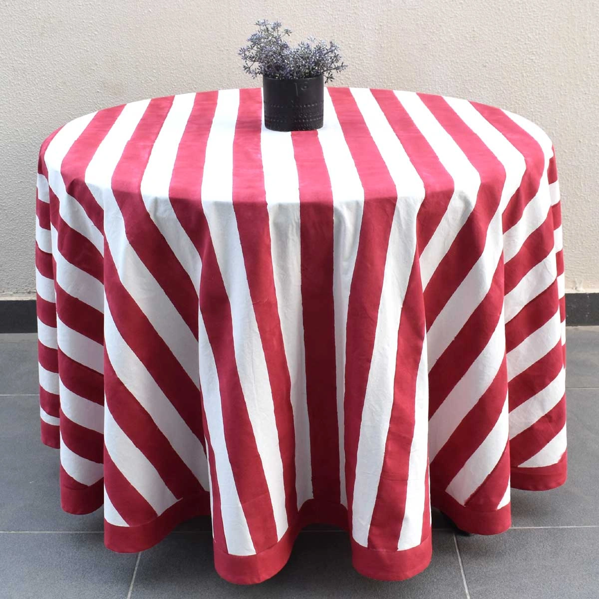 Round 220 cms Cotton French Design Table Cover Big Stripe Red 271030