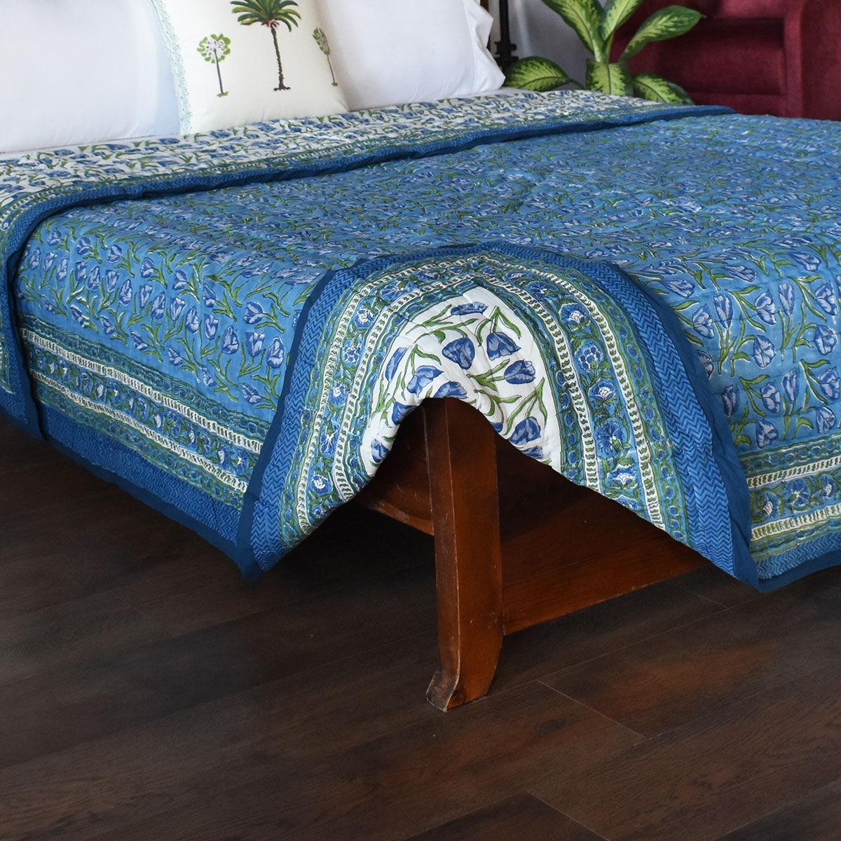 Hand Block Printed Cotton Queen Size Quilt Blue Tulip 601675