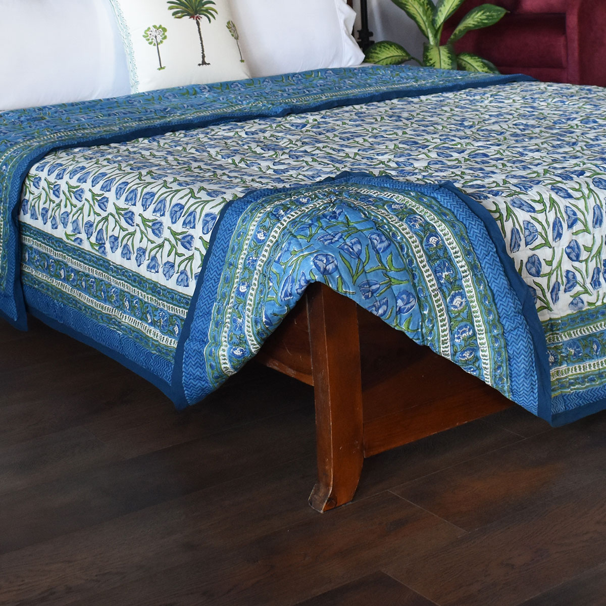 Hand Block Printed Cotton Queen Size Quilt Blue Tulip 601675