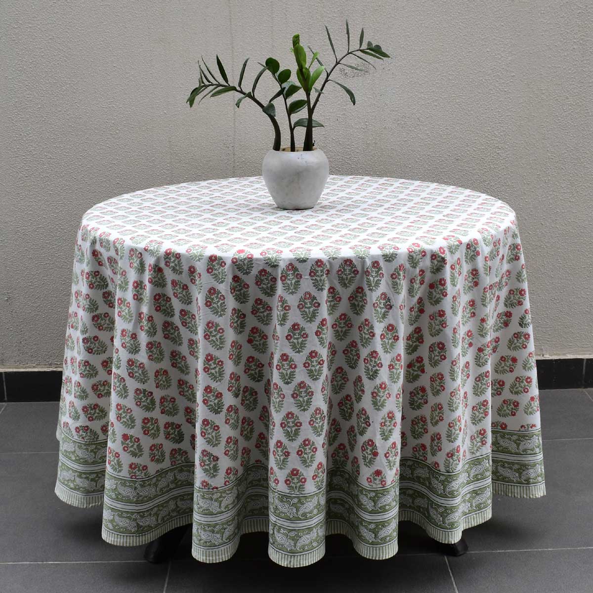 Round 220 cms Cotton French Design Table Cover Boota Georgia 202403