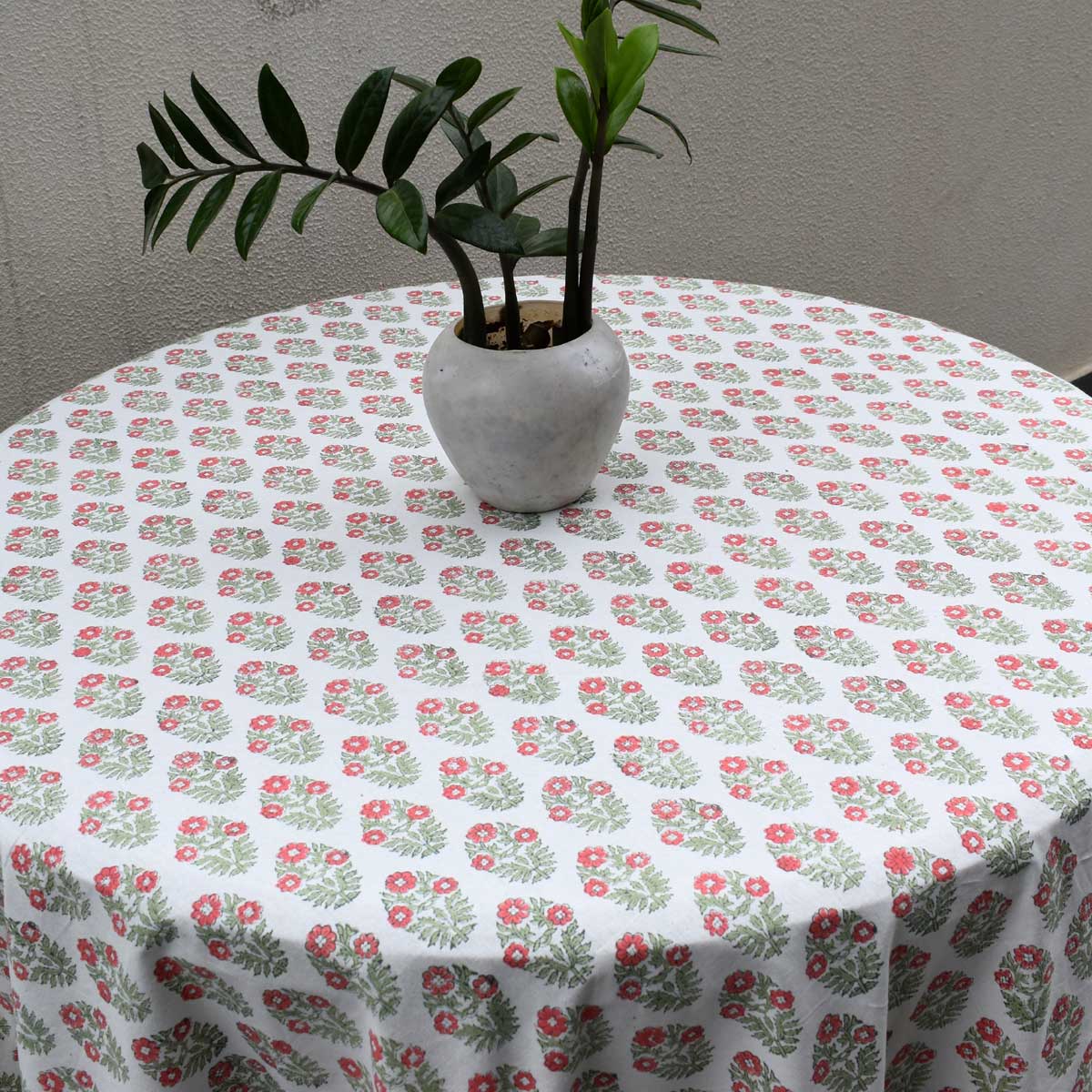 Round 220 cms Cotton French Design Table Cover Boota Georgia 202403
