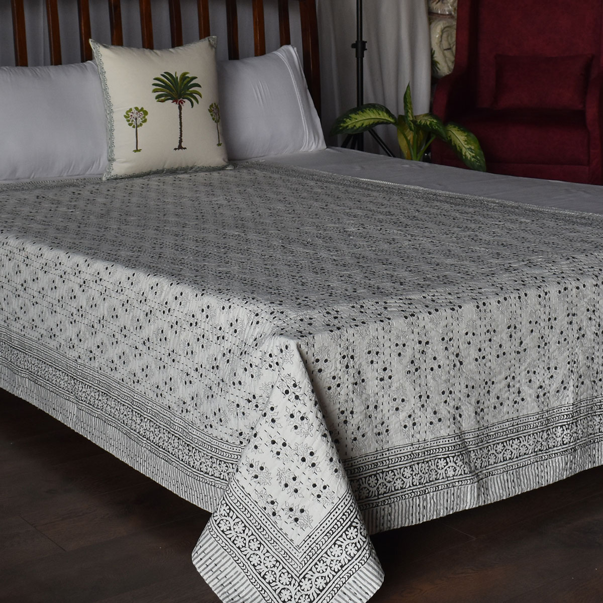 Cotton Twin Size Kantha Hand Embroidered Booti Datta Grey 104335